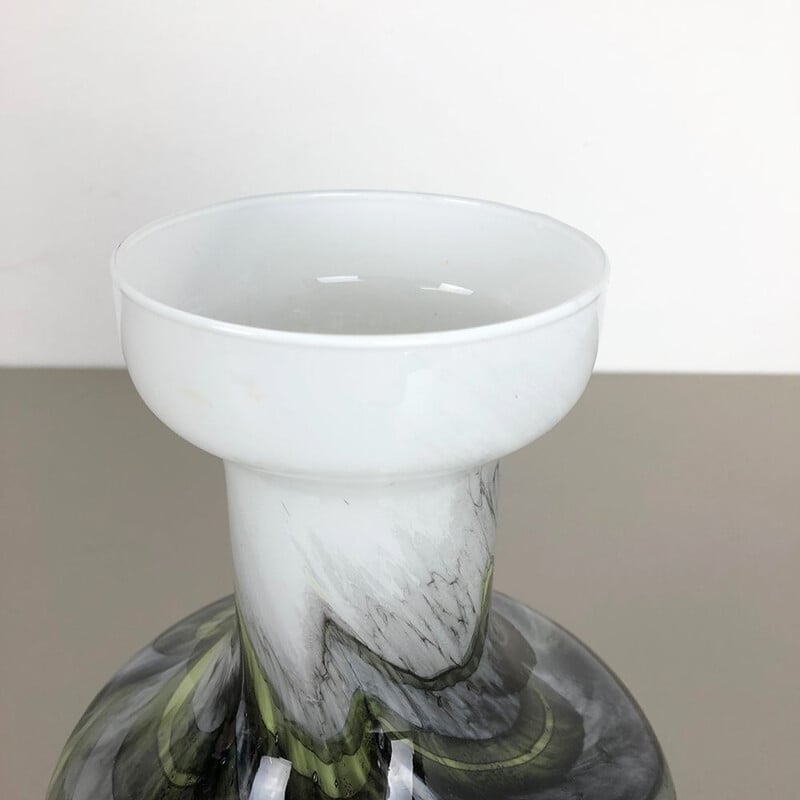 Vase vintage italien par Opaline Florence en opaline 1970