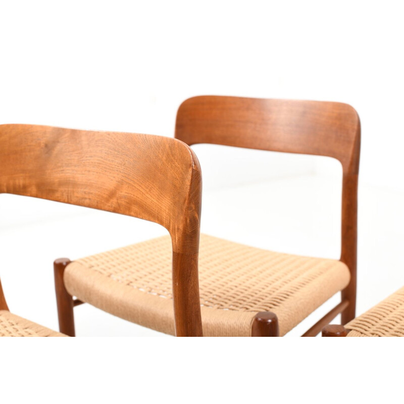 Set of 4 dining chairs in teak by Niels O. Moller