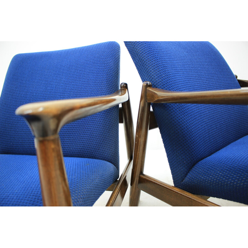 2 fauteuils vintage bleus par Edmund Homa