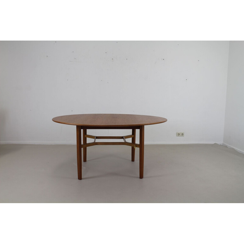 Vintage table by Knoll International