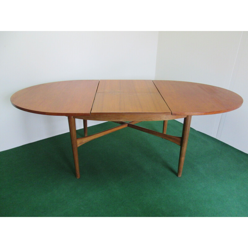 Vintage extendable dining table in teak