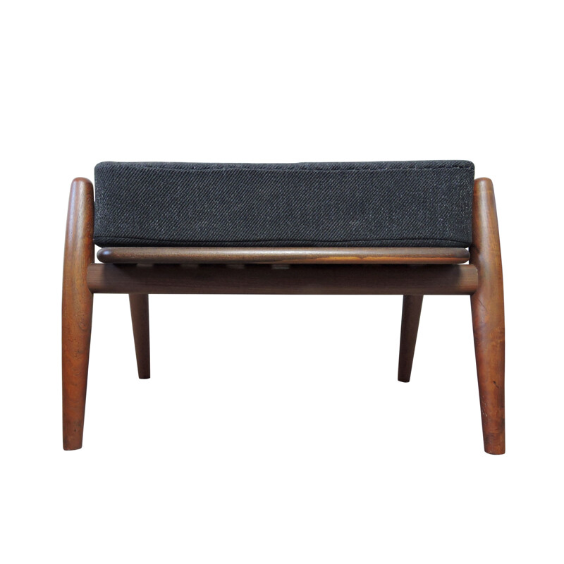 Ottoman vintage noir, fait en teck et tissu, par Hans Wegner pour GETAMA