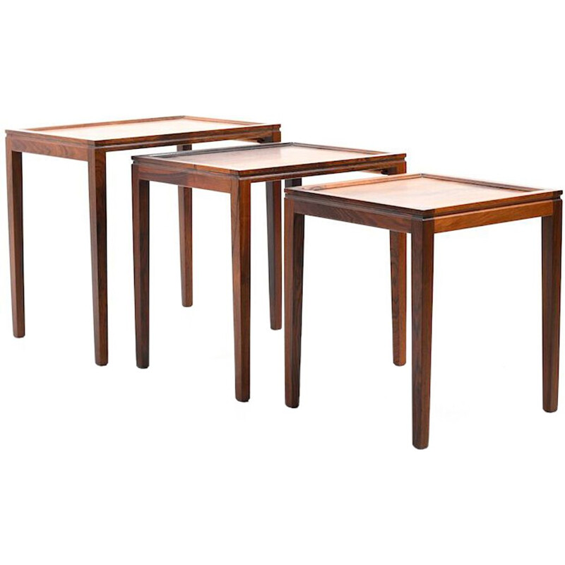 Suite de 3 tables gigognes en palissandre