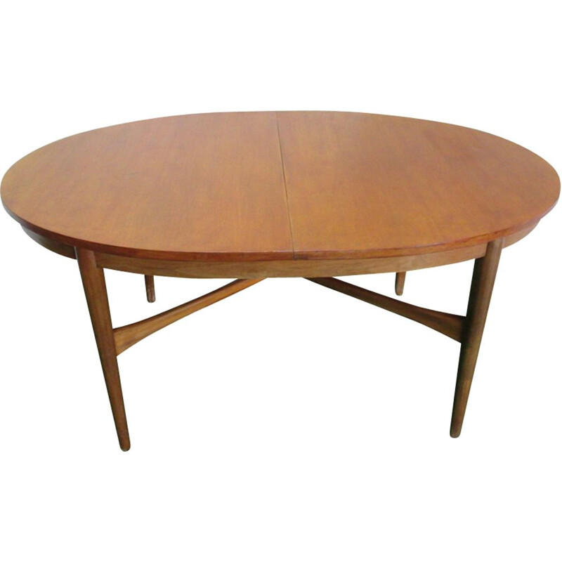 Vintage extendable dining table in teak