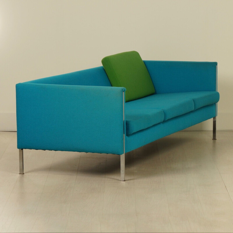 Vintage 442 sofa by Pierre Paulin for Artifort in wood and iron