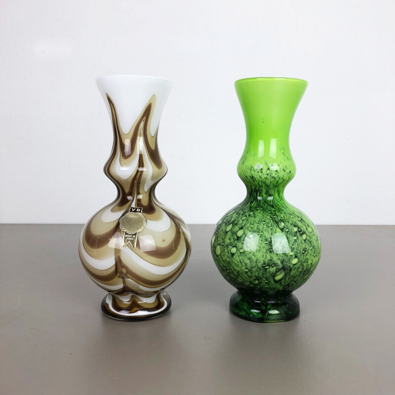 Ensemble de 2 vases vintage italiens art pop en opaline 1970