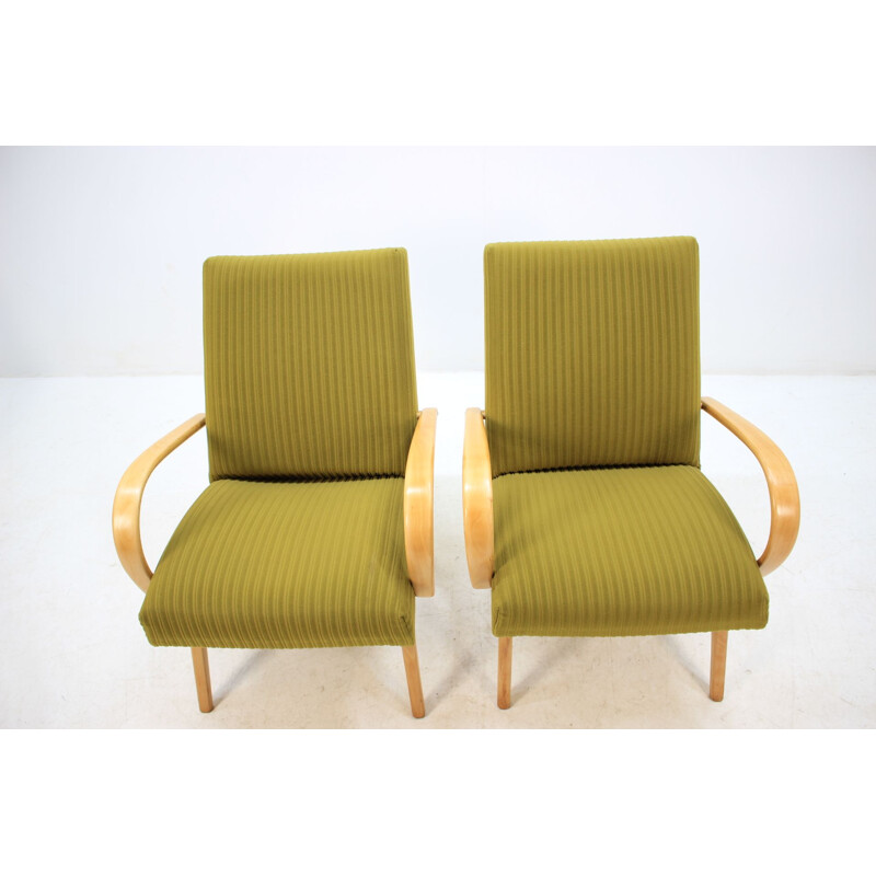 Pair of green armchairs in oakwood