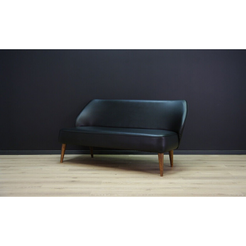 Vintage scandinavian sofa in black leatherette 1980