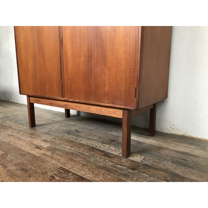 Scandinavian chest of drawers in teak