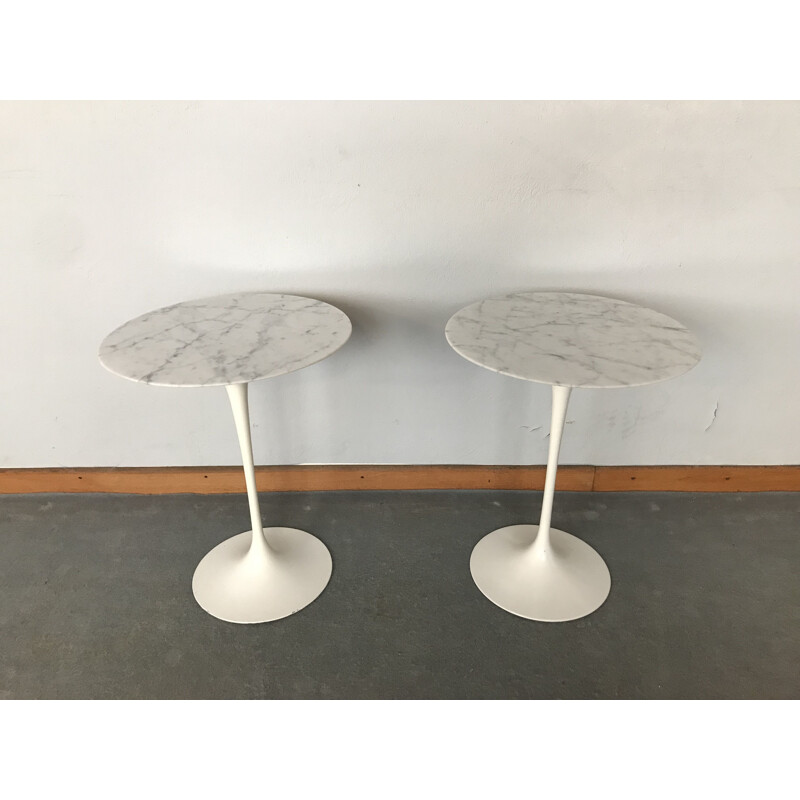 Pair of vintage side tables for Knoll in marble and aluminium