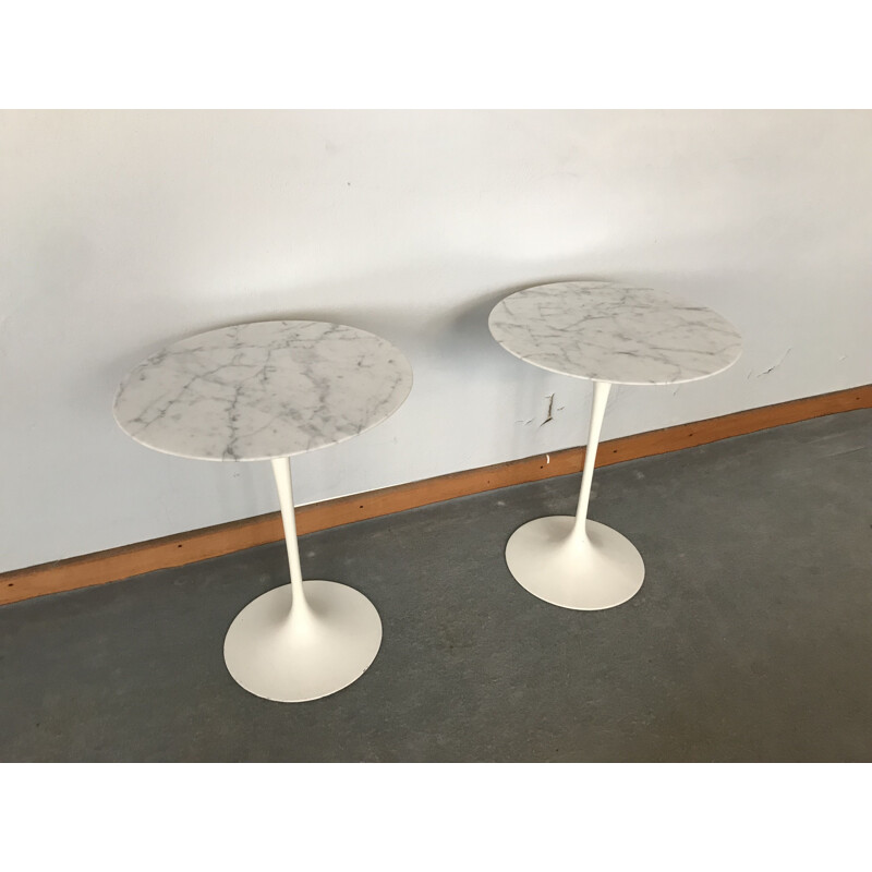 Pair of vintage side tables for Knoll in marble and aluminium