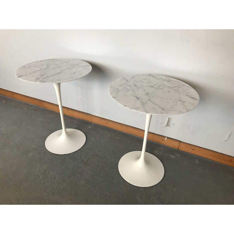 Pair of vintage side tables for Knoll in marble and aluminium