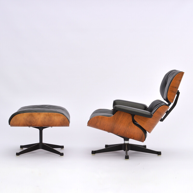 Rosewood armchair by Eames for Herman Miller