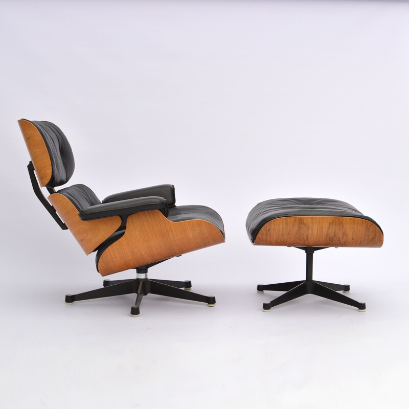 Rosewood armchair by Eames for Herman Miller