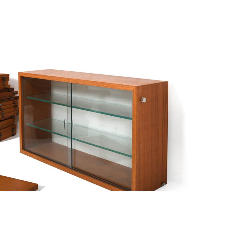 Vintage shelving system in teak by Nisse Strinning