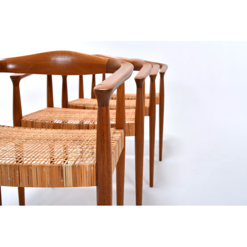 Set of 4 Scandinavian chairs in teak