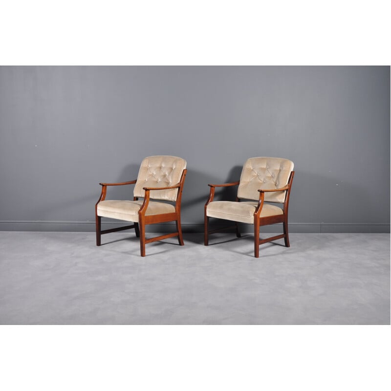 Paire de fauteuils vintage danoises en tissu beige et teck 1960