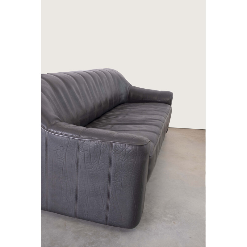 Canapé 3 places en cuir noir par De Sede, modèle 44