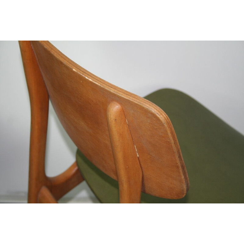 Set of 4 green chairs in beechwood