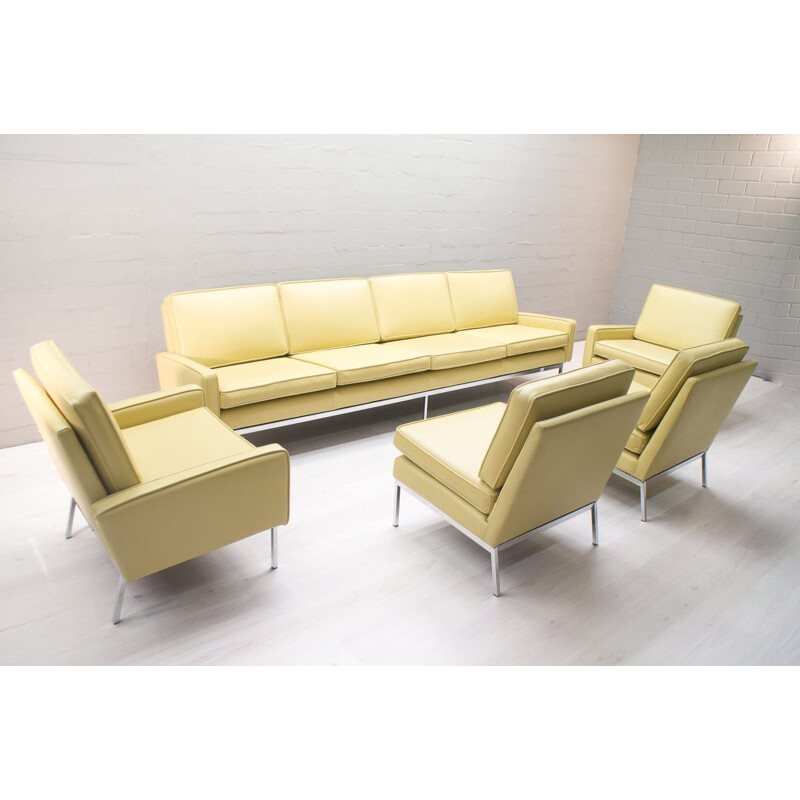 Beige leather 4-seater sofa by Florence Knoll