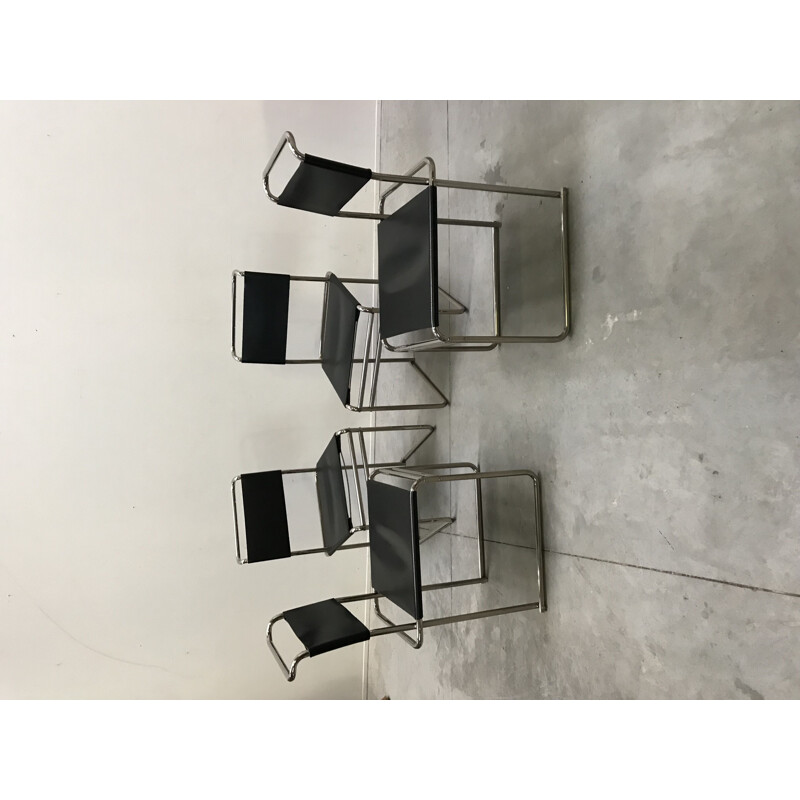 Suite de 4 chaises B5 par Marcel Breuer