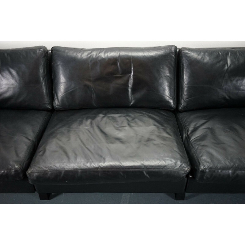 Conseta sofa in black leather