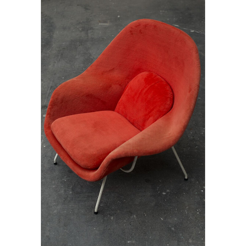 Vintage armchair Womb Chair by knoll