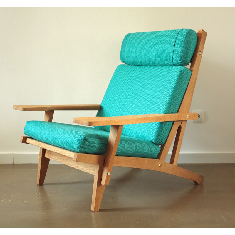 Oak and fabric armchair, Hans WEGNER - 1969