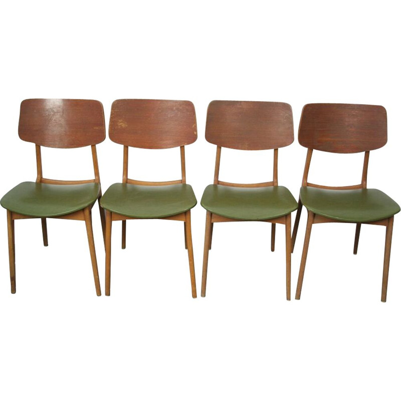 Set of 4 green chairs in beechwood