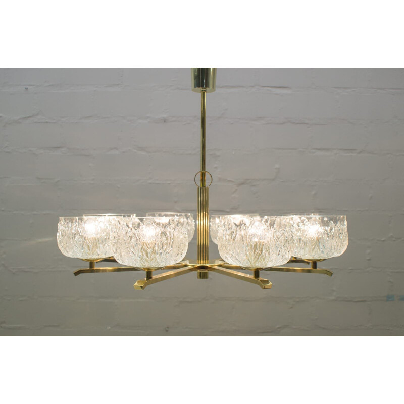 Vintage 8-armed chandelier in brass with structured glass shades