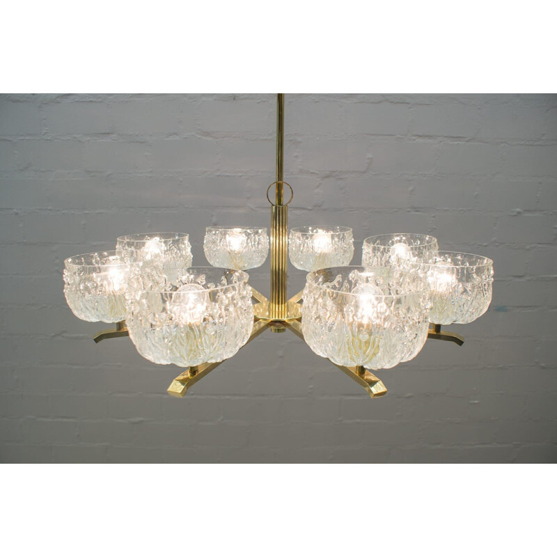 Vintage 8-armed chandelier in brass with structured glass shades
