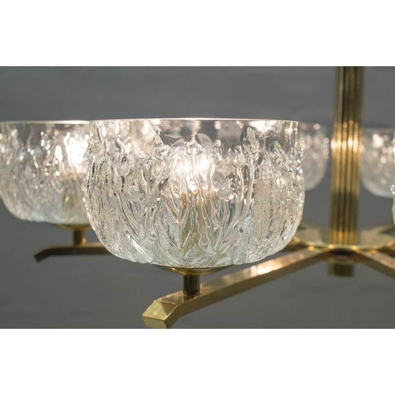 Vintage 8-armed chandelier in brass with structured glass shades