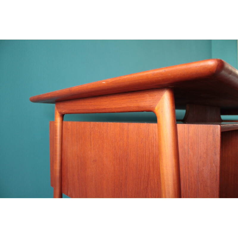 Teak writing desk, Gunni OMANN - 1960s