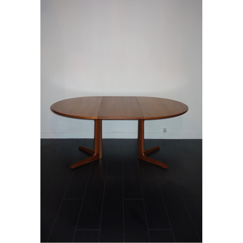 Extendable table in teak by Niels Otto Moller