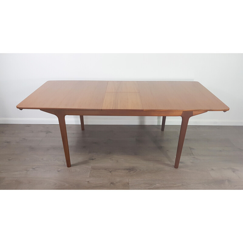 Vintage extending table for McIntosh in teak 1960s