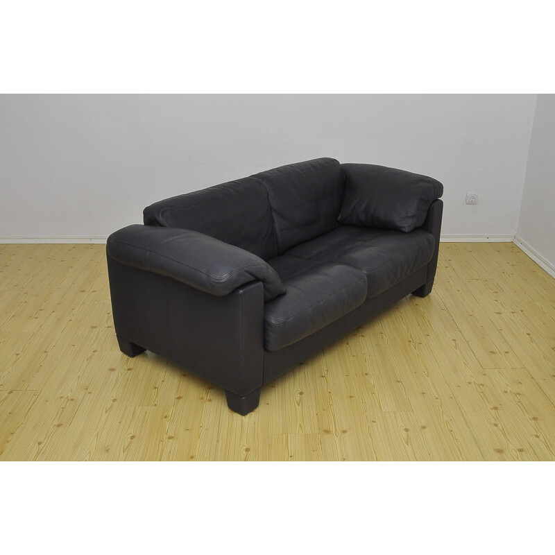 DS17 sofa in black leather from De Sede