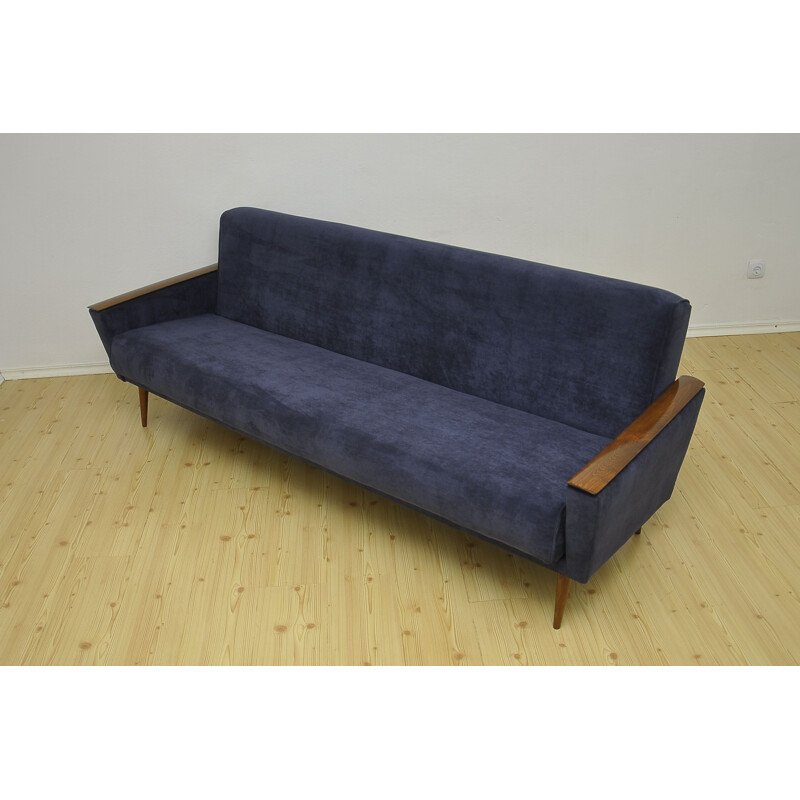 Vintage blue daybed in beechwood