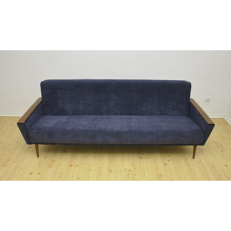 Vintage blue daybed in beechwood