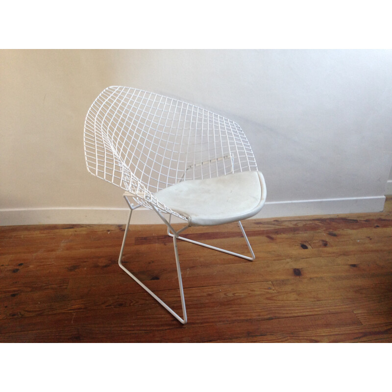 Diamond white armchair in metal and leatherette, Harry BERTOIA - 1950s