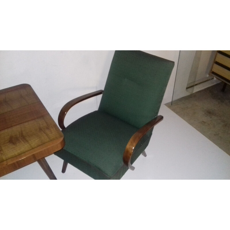 Set of 2 vintage armchairs and table by Jindřich Halabala in green fabric and oakwood