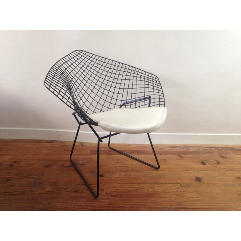 Diamant armchair in metal and white leatherette, Harry BERTOIA - 1950s