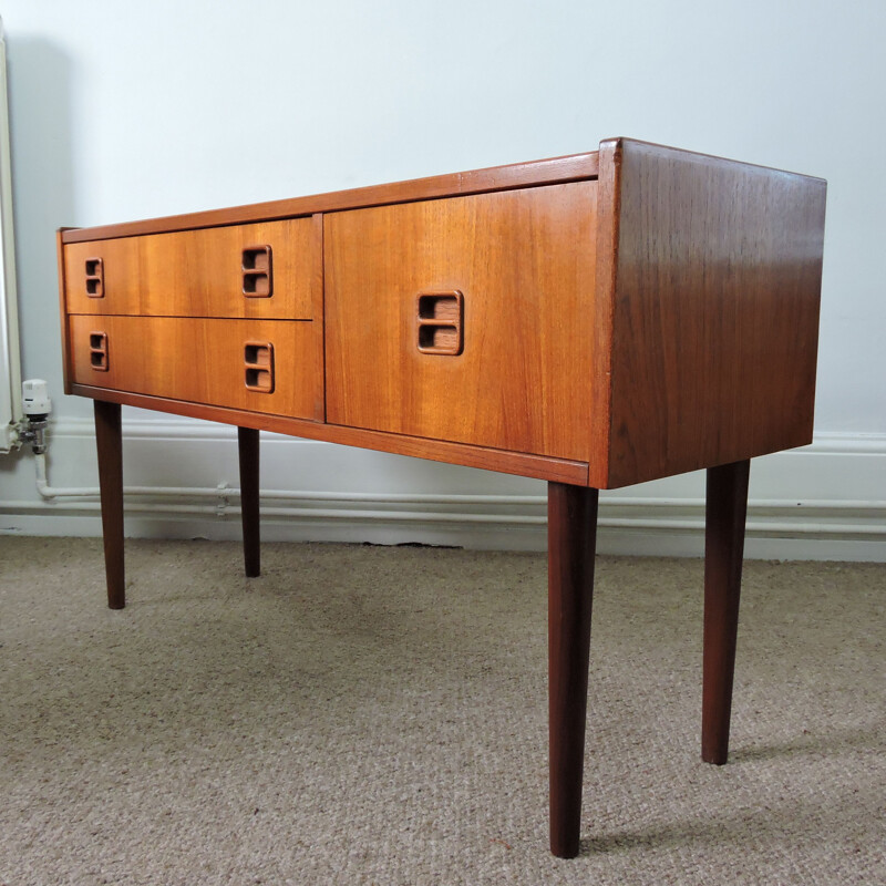 Vintage scandinavian teak dresser 1960