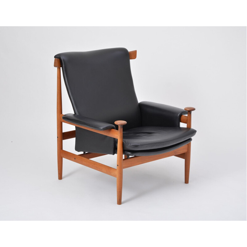 Fauteuil Danois noir retapissé Bwana modèle 152 de Finn Juhl pour France & Son