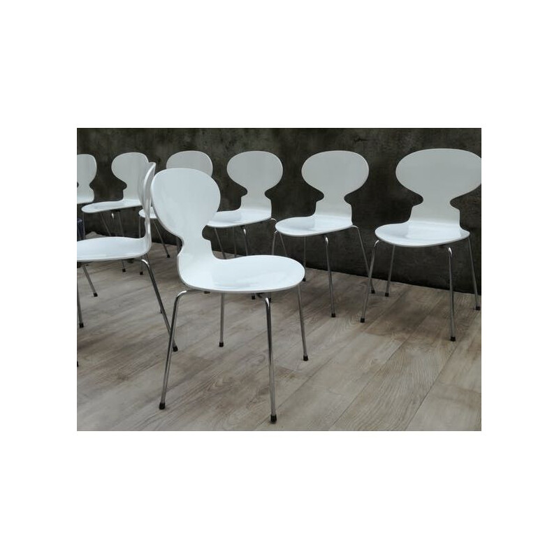 Set of 10 vintage Fourmi chairs by Arne Jacobsen in metal 1970