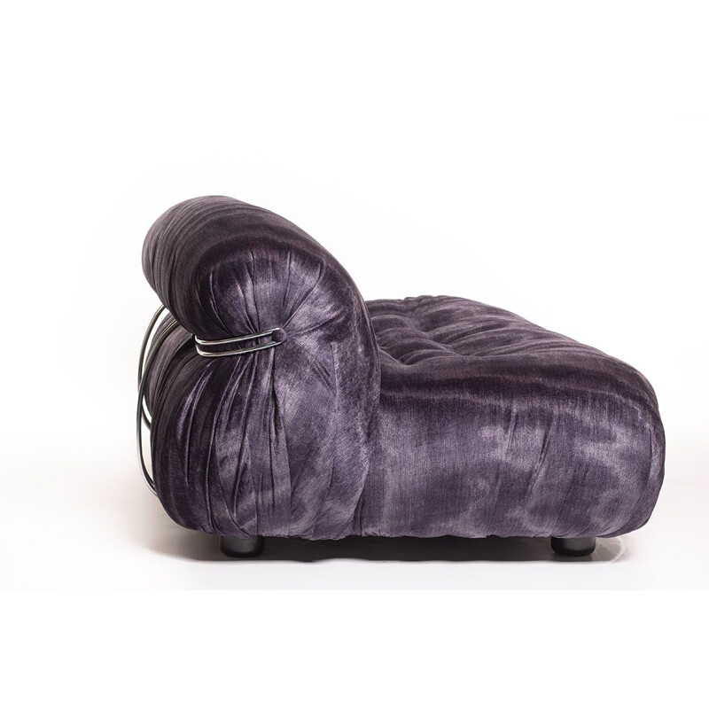 Vintage Soriana sofa for Cassina in purple velvet and metal 1969