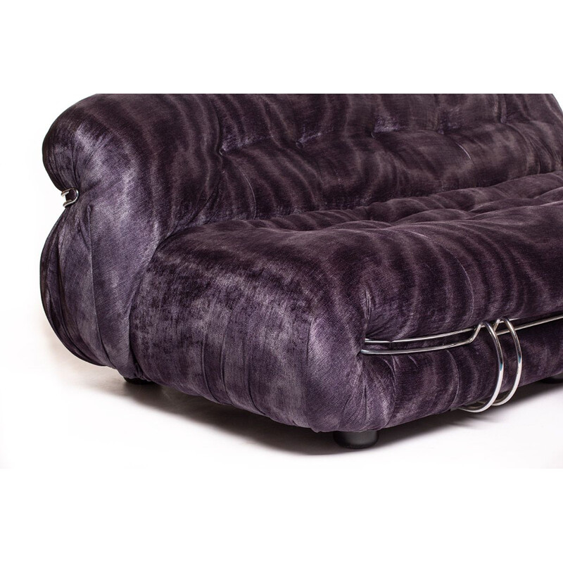 Vintage Soriana sofa for Cassina in purple velvet and metal 1969