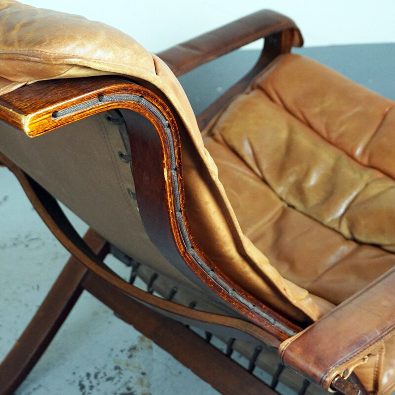 Vintage Siesta armchair for Westnofa in brown leather and rosewood