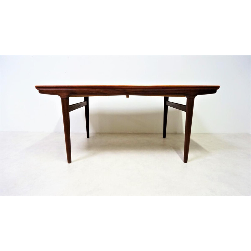 Vintage table in teak by J. Andersen