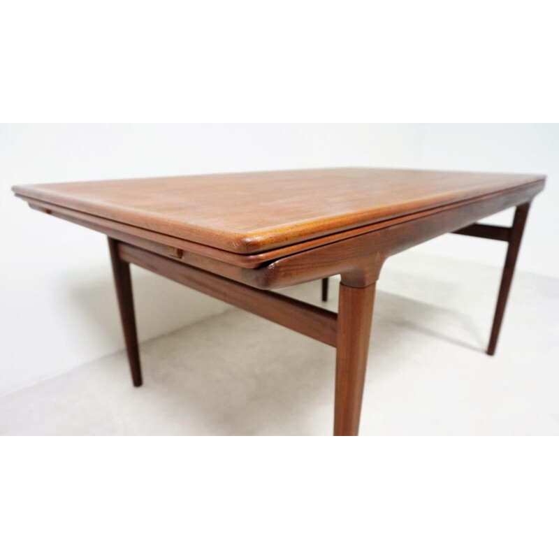 Vintage table in teak by J. Andersen