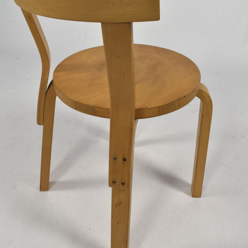 Vintage chair 68 by Alvar Aalto for Artek